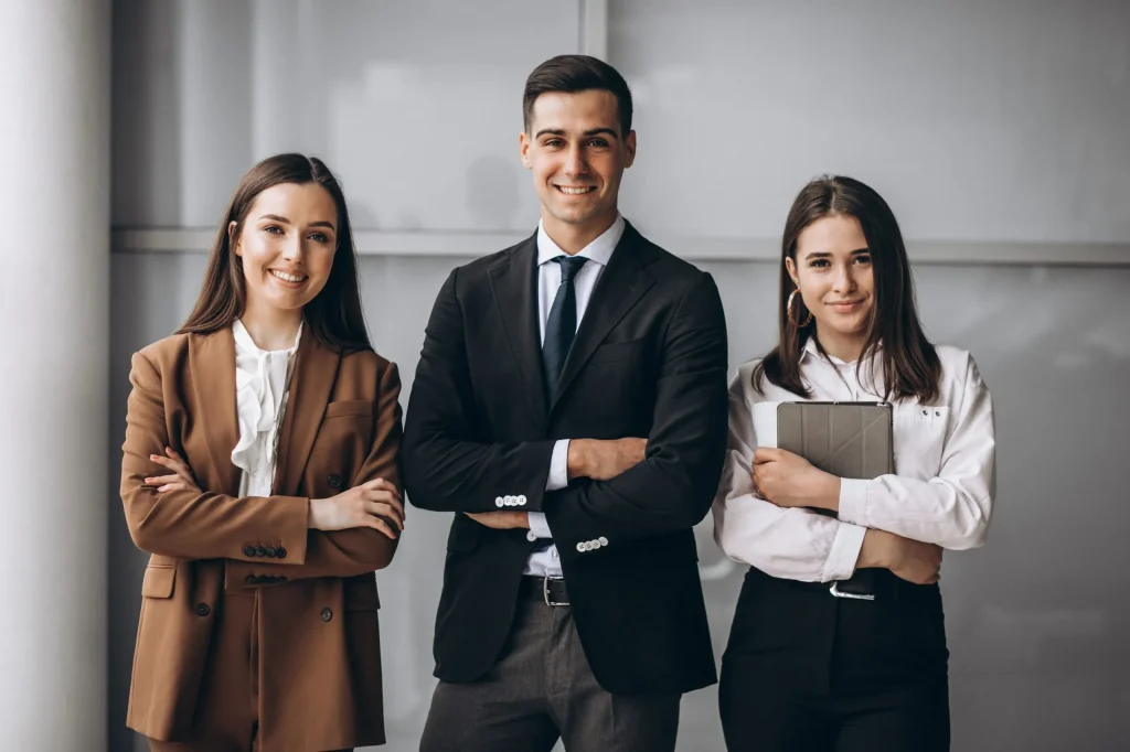 3 maneiras de se vestir adequadamente para o trabalho